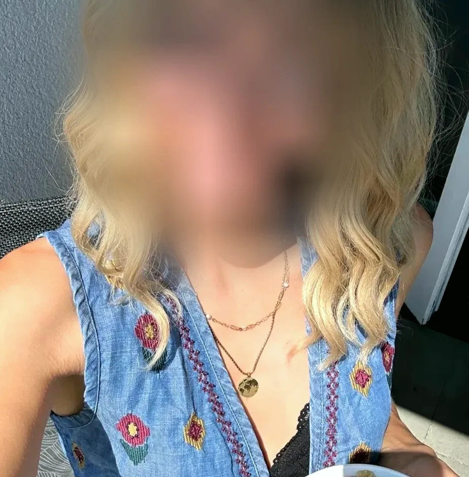Kamilla, 26